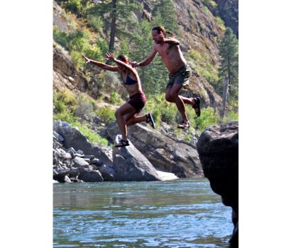 Jo_slideshow_jumping.jpg